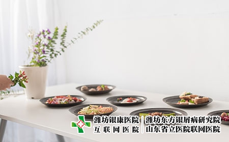 摄图网_500199063_餐前的准备（企业商用）饮食